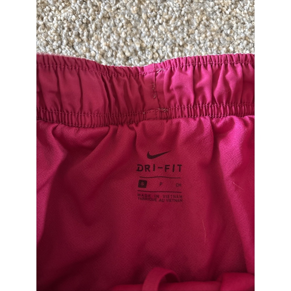 Womens Nike Purple and Pink Dri-Fit Shorts‎ - Picture 3 of 4